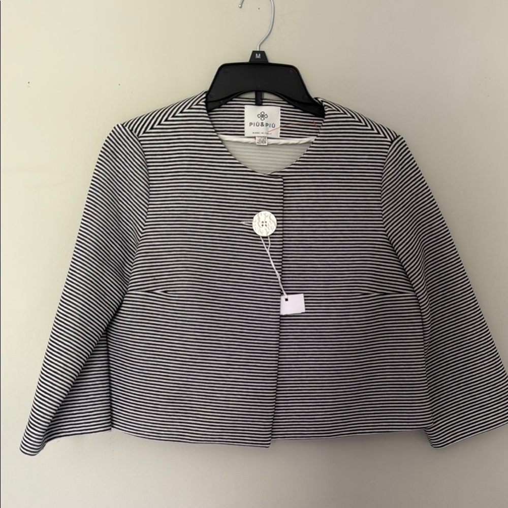 Black and White Textured Blazer with Cropped Design Made Italy NEW NEW